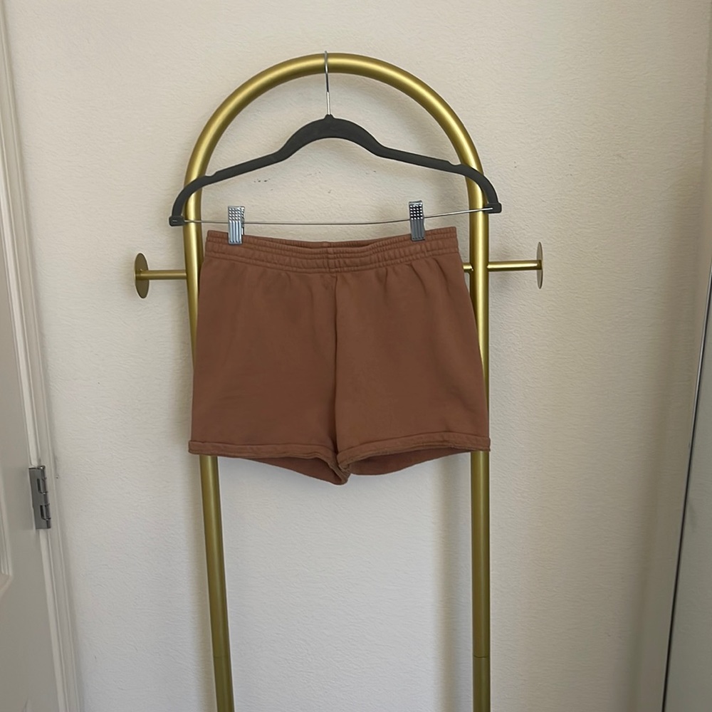 SKIMS shorts - size Small